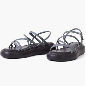 Vagabond Blenda Platform Sandal  - size 39 US 8.5  & 49 US 9.5 - NIB
